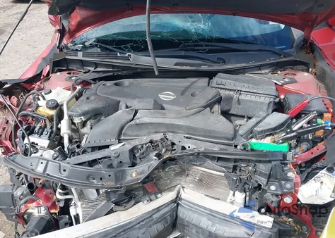 2015 Nissan Altima 2.5 S z USA, uszkodzony, nr VIN 1N4AL3AP9FC247586